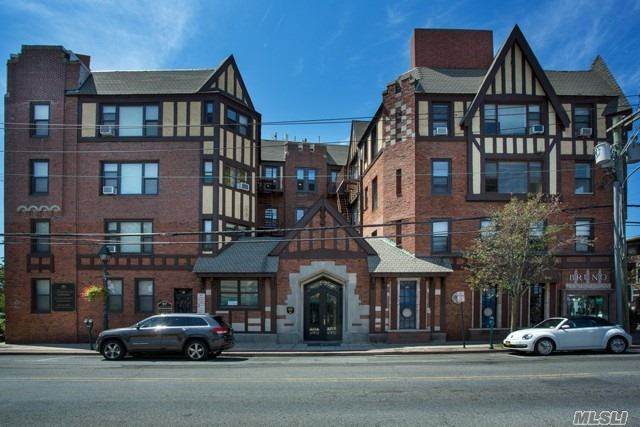 97 Cedarhurst Avenue - Photo 1