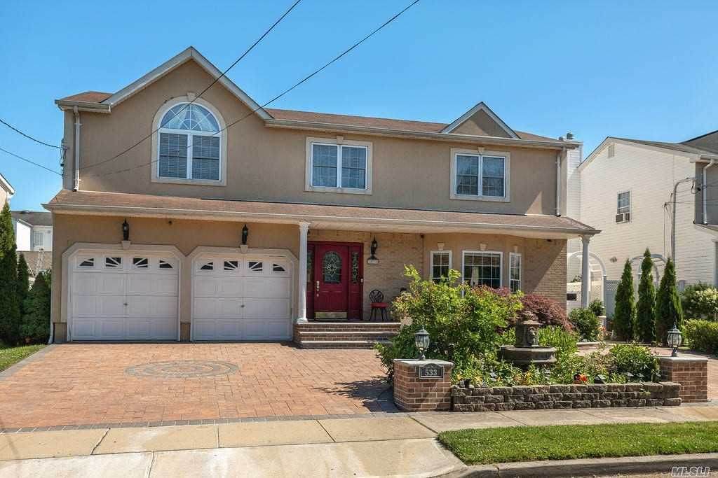 533 11th Street - Photo 1