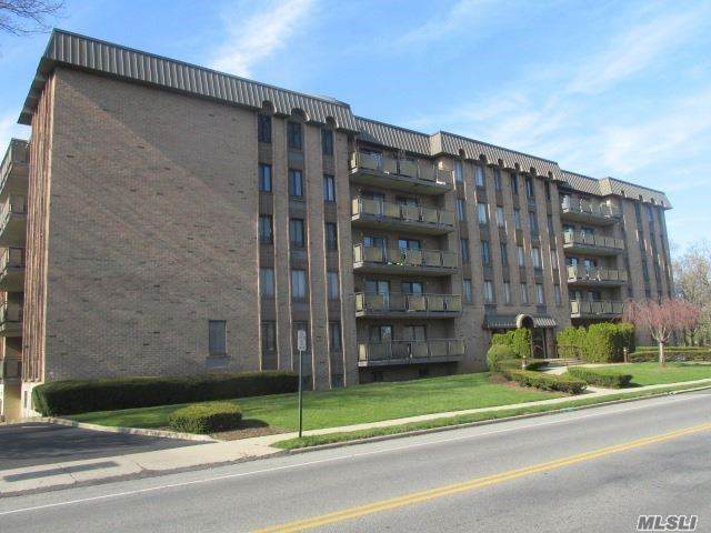 175 Maple Avenue - Photo 1