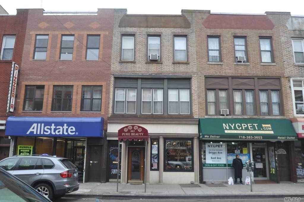 663 Manhattan Avenue - Photo 1