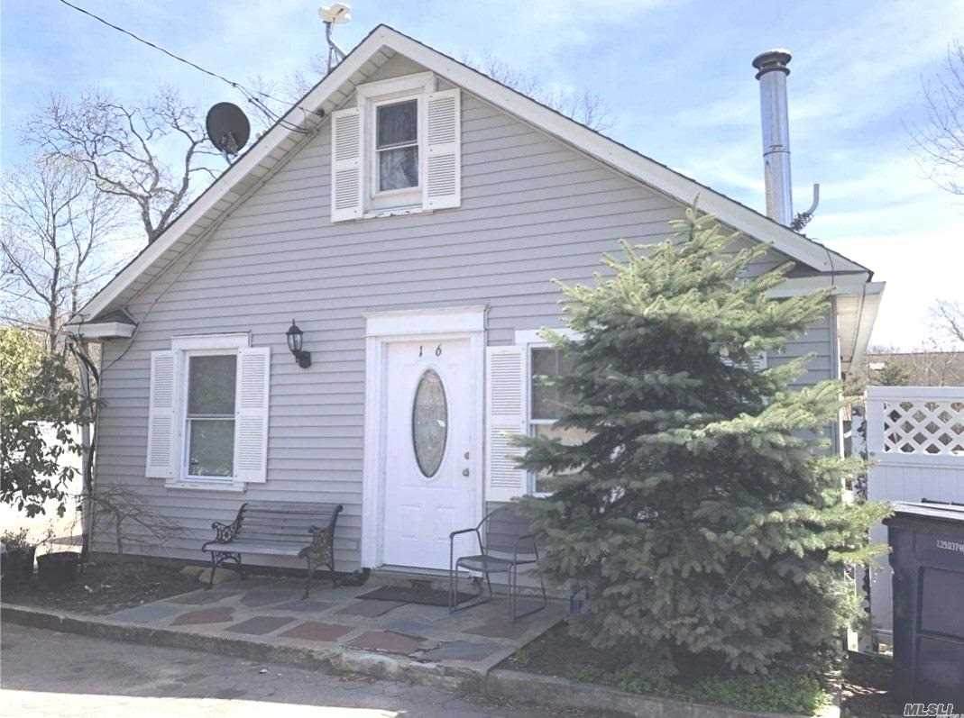 16 Fanning Avenue - Photo 1