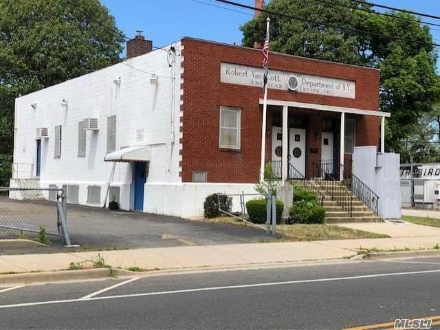 734 Woodfield Road - Photo 1