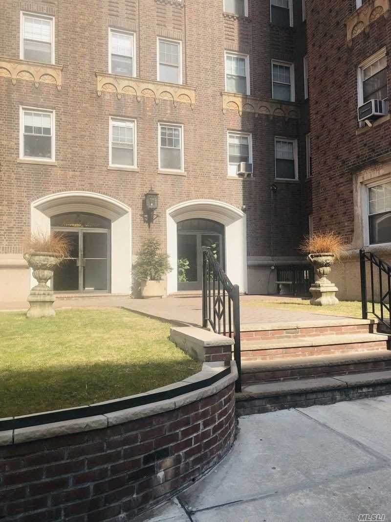 73-37 Austin Street - Photo 1