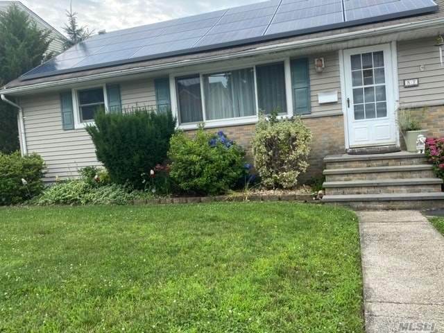 57 Gardner Avenue - Photo 1