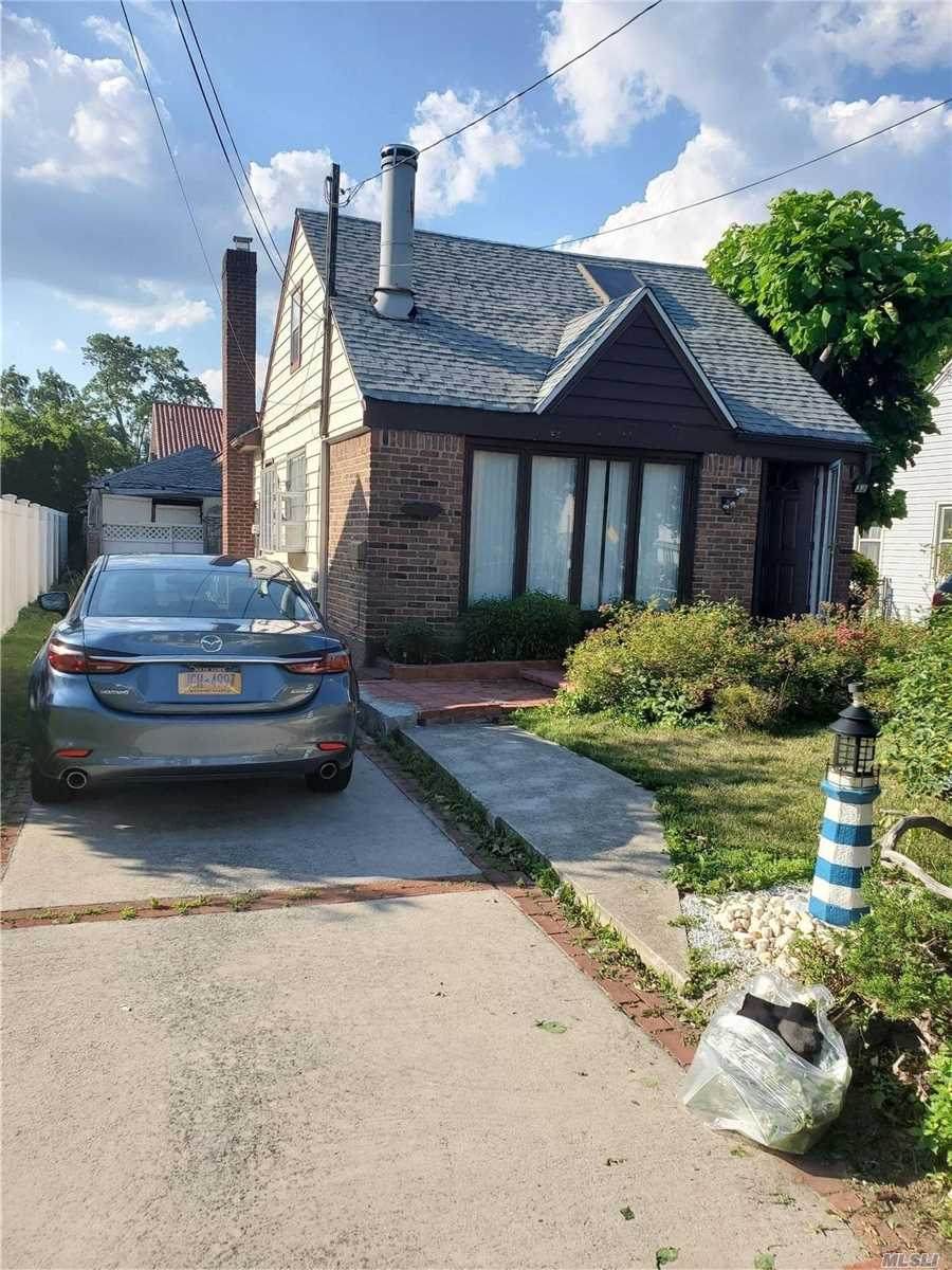 32 Bernard Street - Photo 1