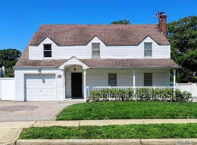 588 Euclid Avenue - Photo 1