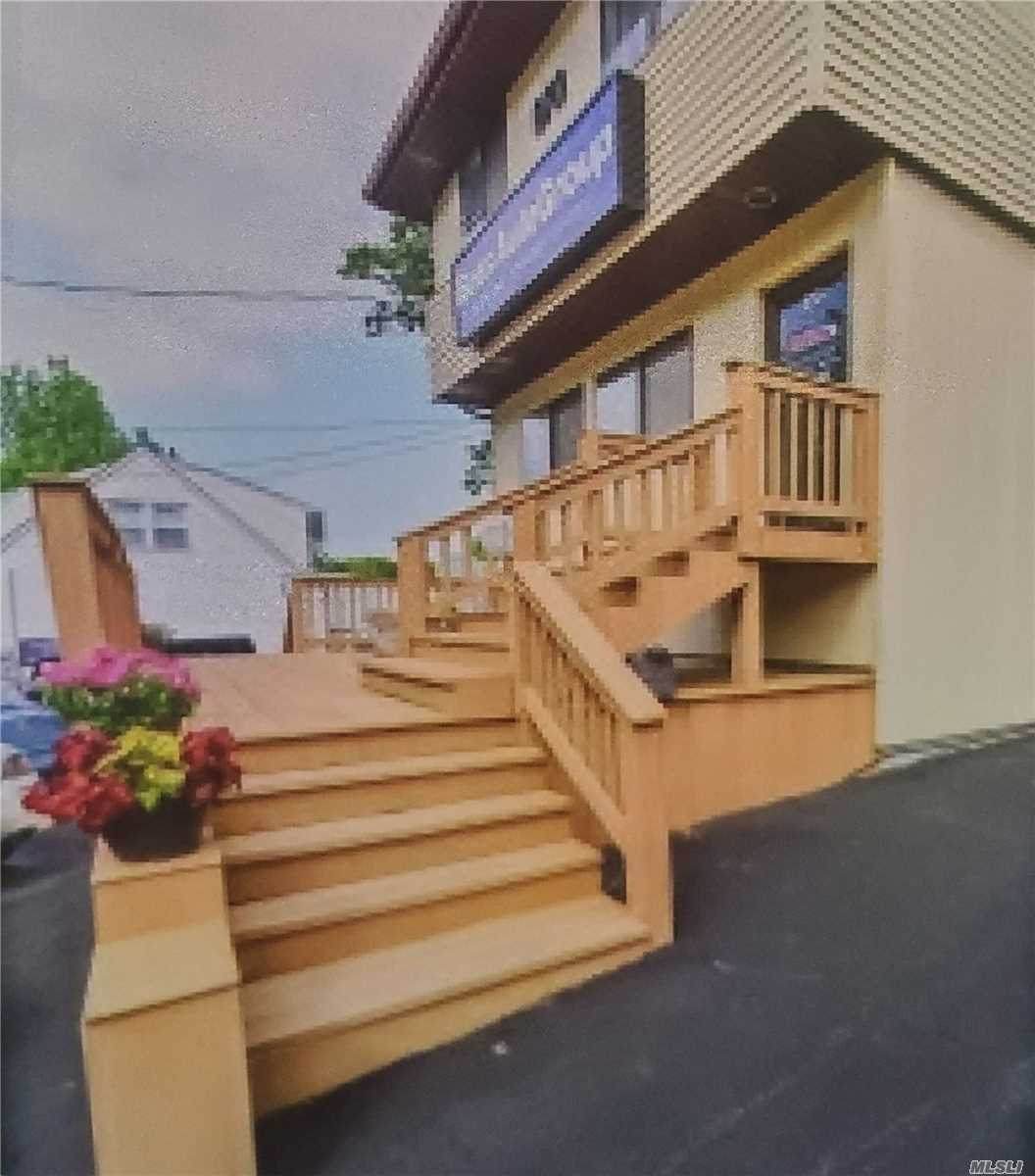 870 Jericho Turnpike - Photo 1