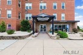560 W Broadway - Photo 1