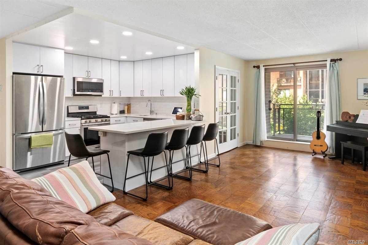 10 Ipswich Ave - Photo 1