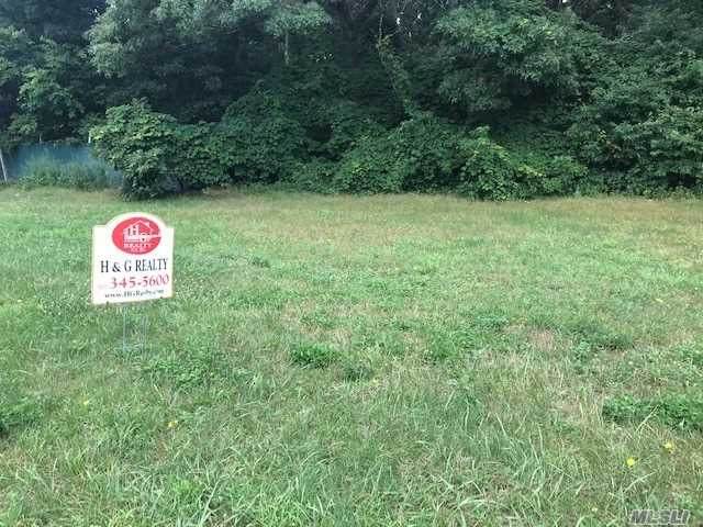 William Floyd Parkway - Photo 1