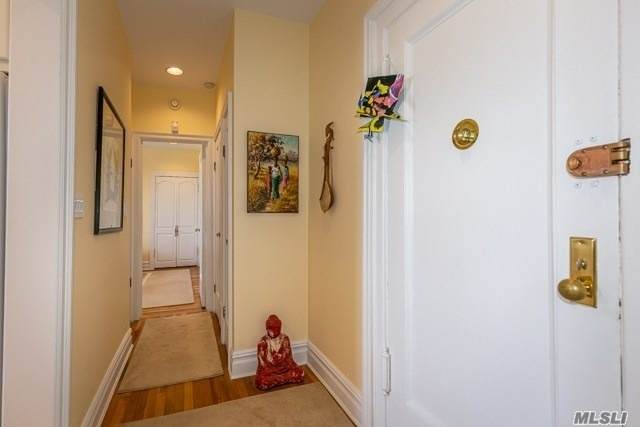 4 Maple Drive - Photo 1
