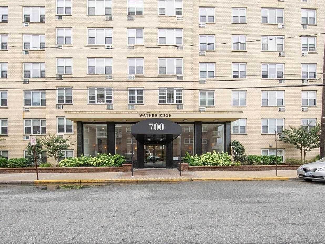 700 Shore Road - Photo 1