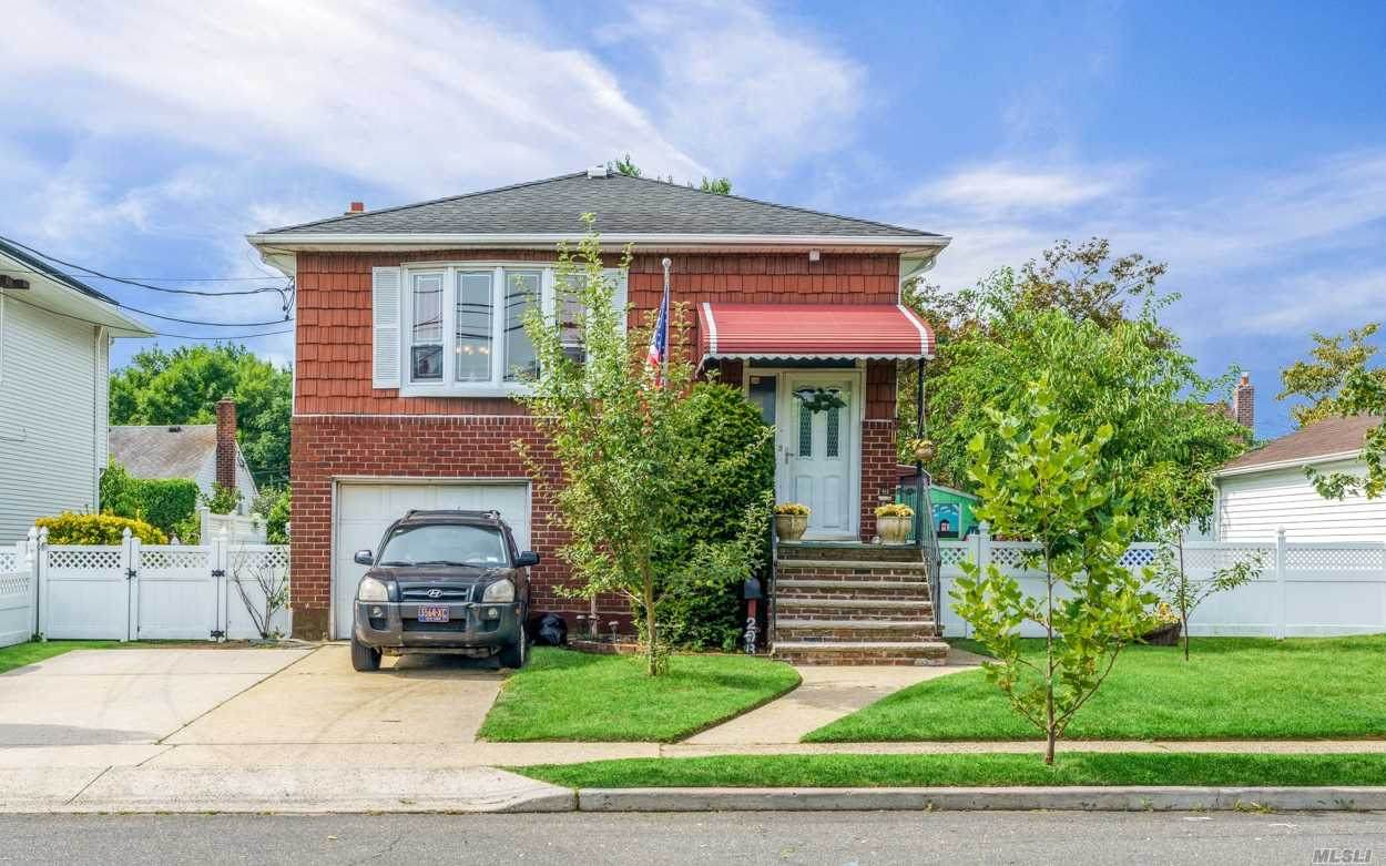 298 Hendrickson Avenue - Photo 1