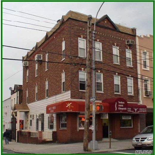 29-15 Astoria Blvd - Photo 1