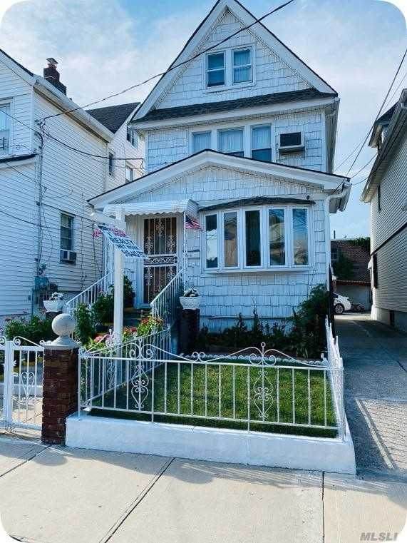 134-11 95th Avenue - Photo 1