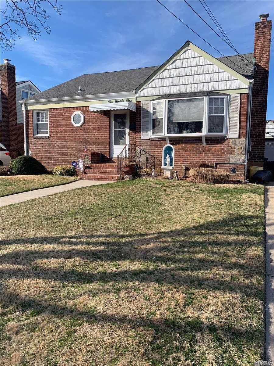 191 Jerusalem Ave - Photo 1
