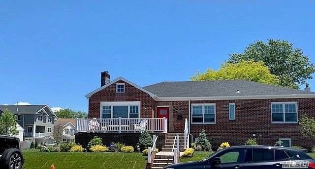 570 Monroe Boulevard - Photo 1