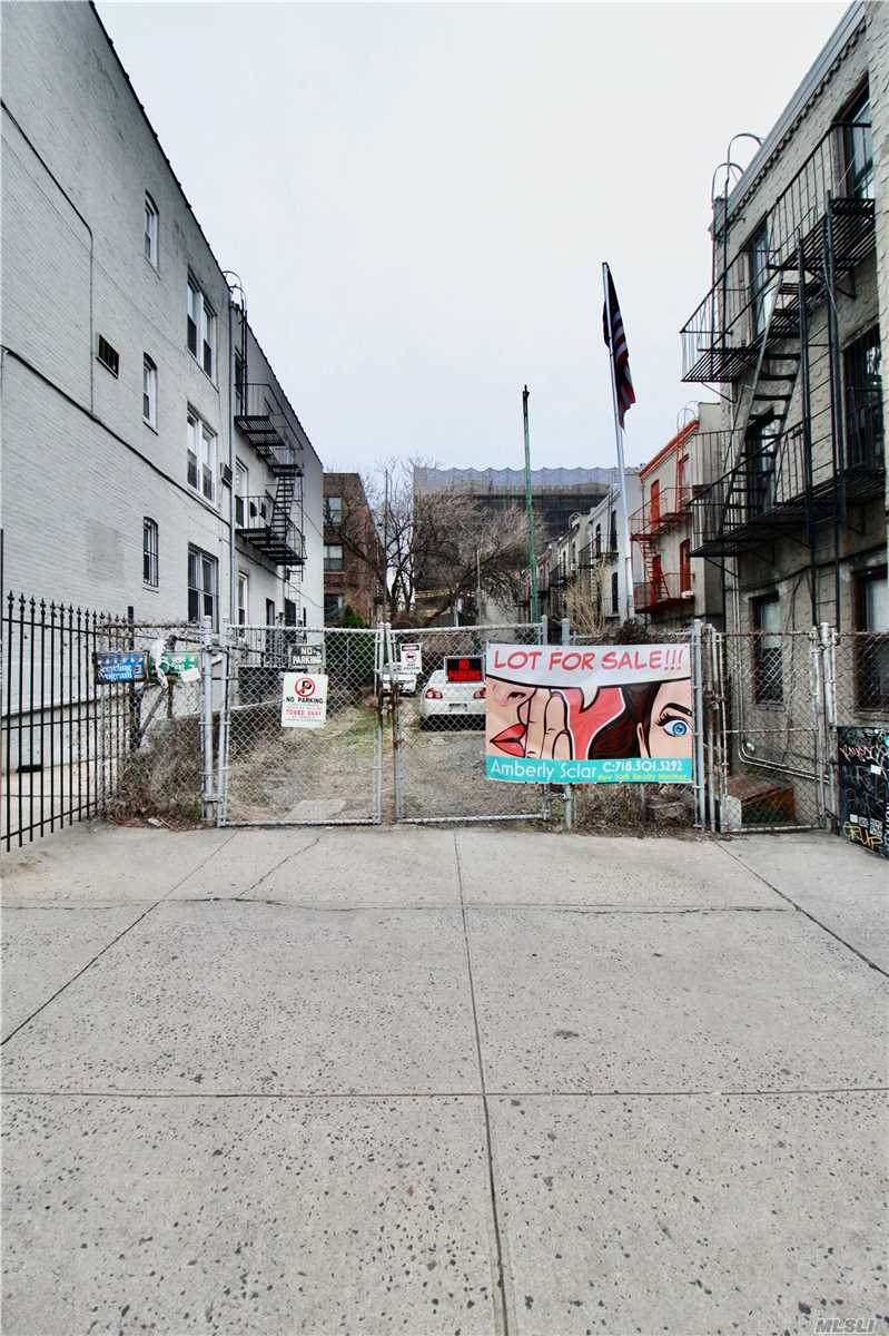 Starr Street - Photo 1