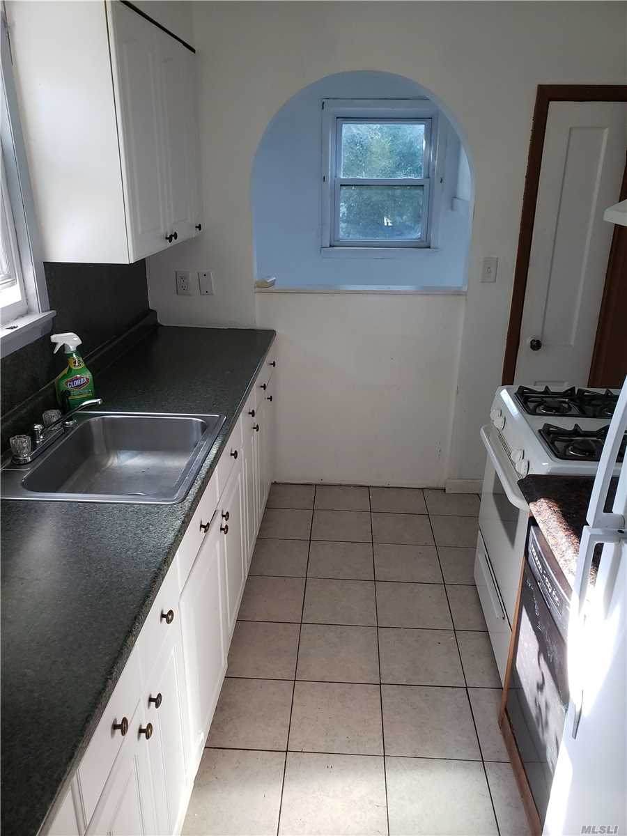 63 Fairview Boulevard - Photo 1