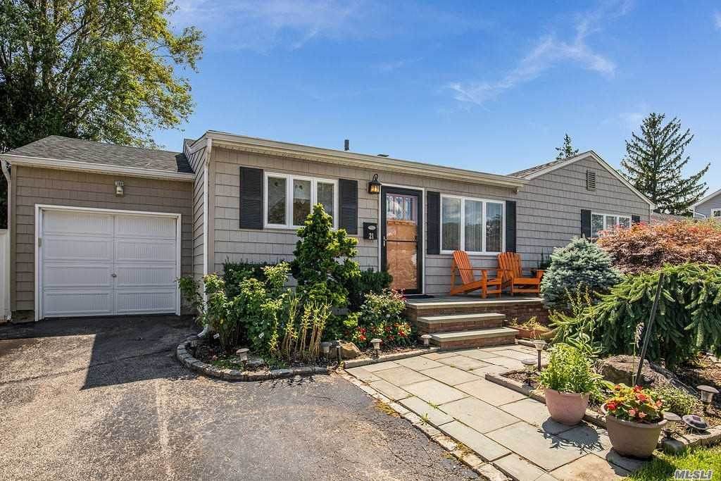 21 Melony Avenue - Photo 1