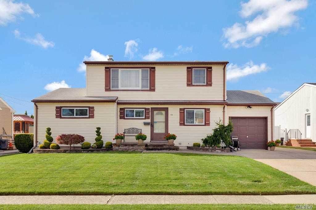 52 Helen Avenue - Photo 1