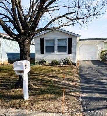 30 Greenwood Boulevard - Photo 1