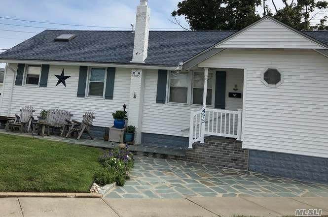 495 Albern Avenue - Photo 1