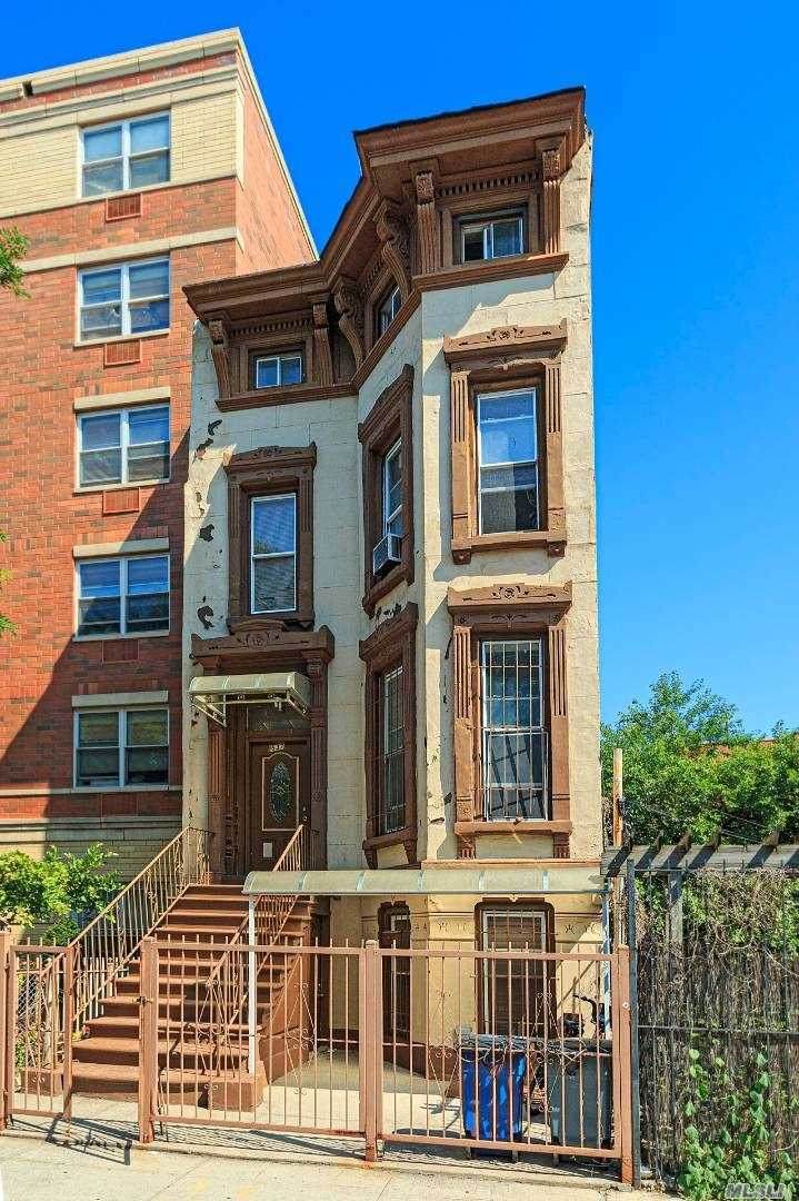 637 Quincy Street - Photo 1