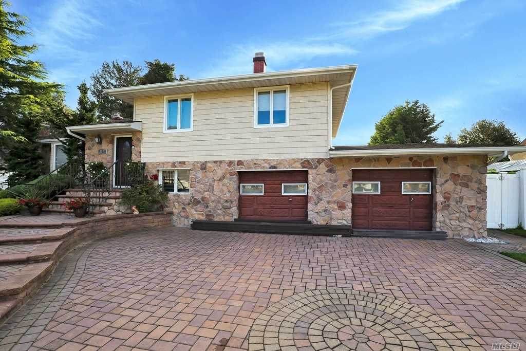 604 Saint George Avenue - Photo 1