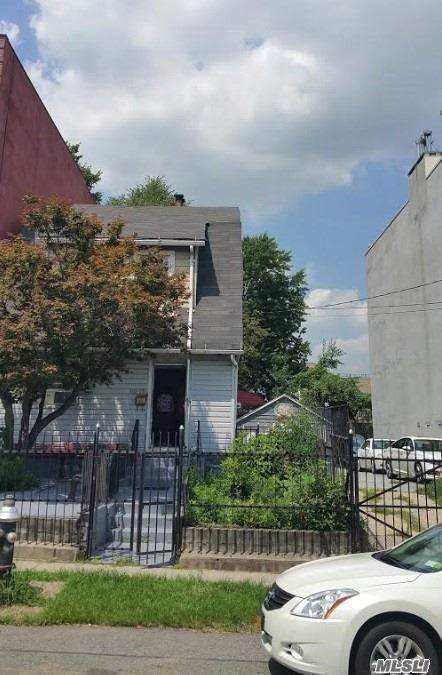 112-13/15 39 Ave - Photo 1