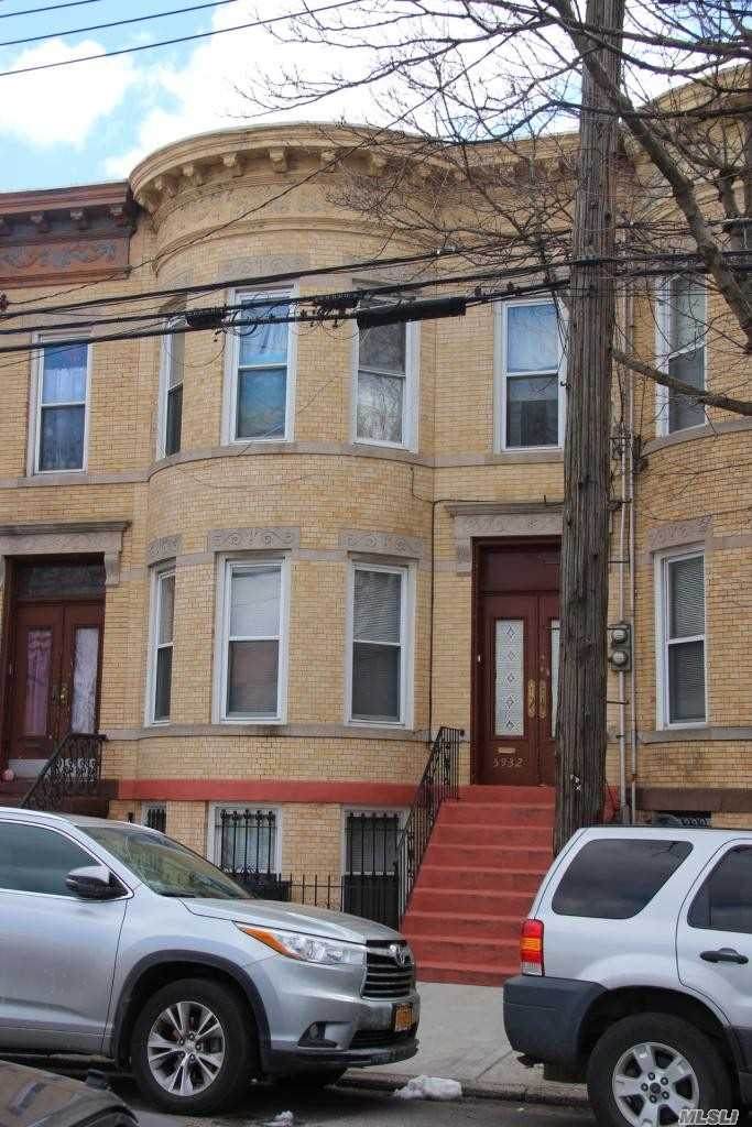 59-32 Summerfield Street - Photo 1