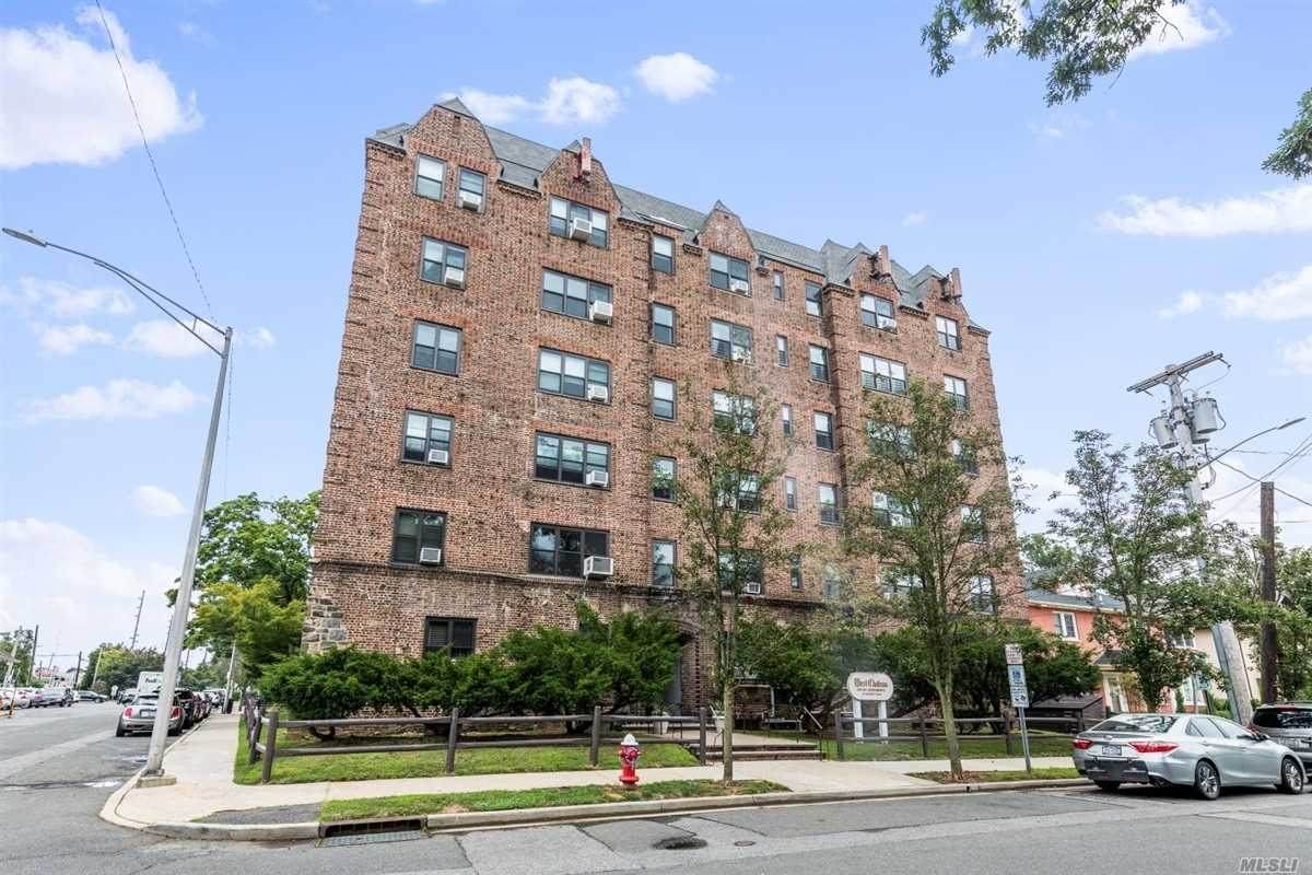141 Wyckoff Place - Photo 1