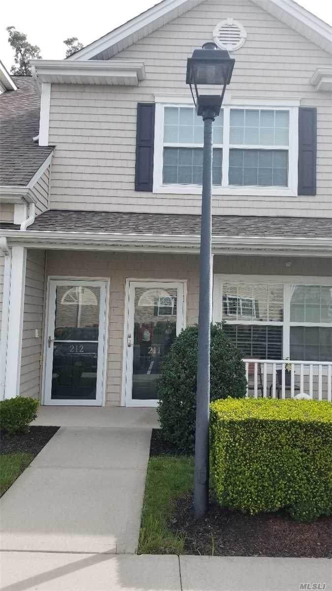 212 Willow Lane - Photo 1