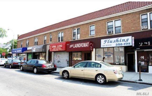 36-09 164 St - Photo 1