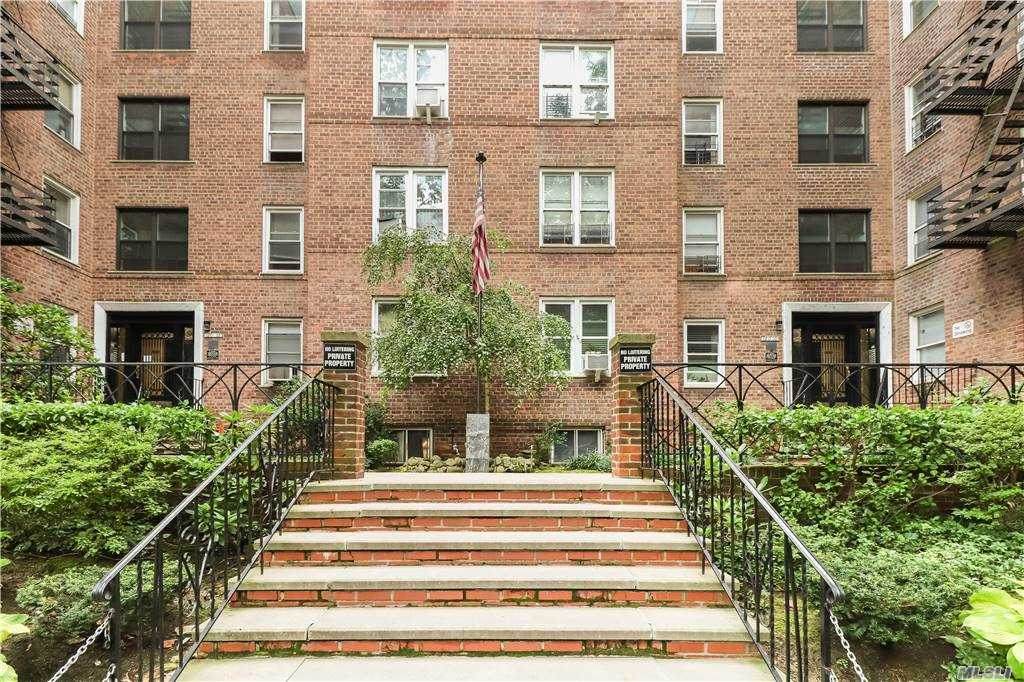 120-10 85th Avenue - Photo 1