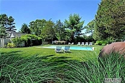 1 Cowhill - Photo 1