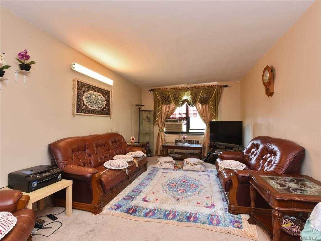 140-08 28 Rd - Photo 1
