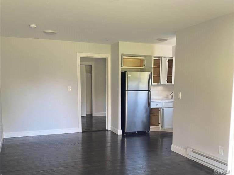 167 Middle Road - Photo 1