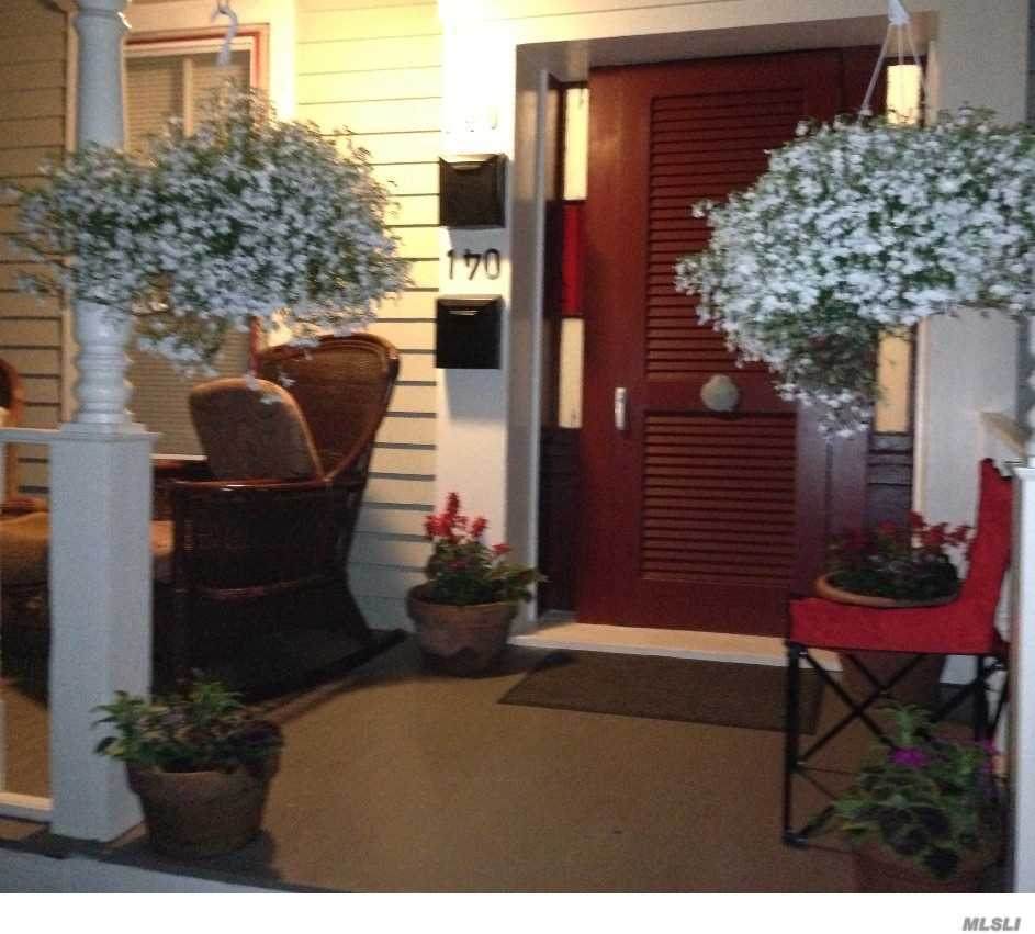 140 Bay Ave - Photo 1