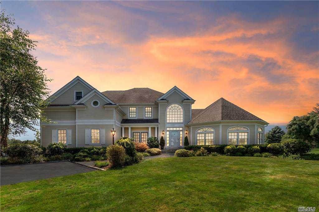 350 Laurel Way - Photo 1