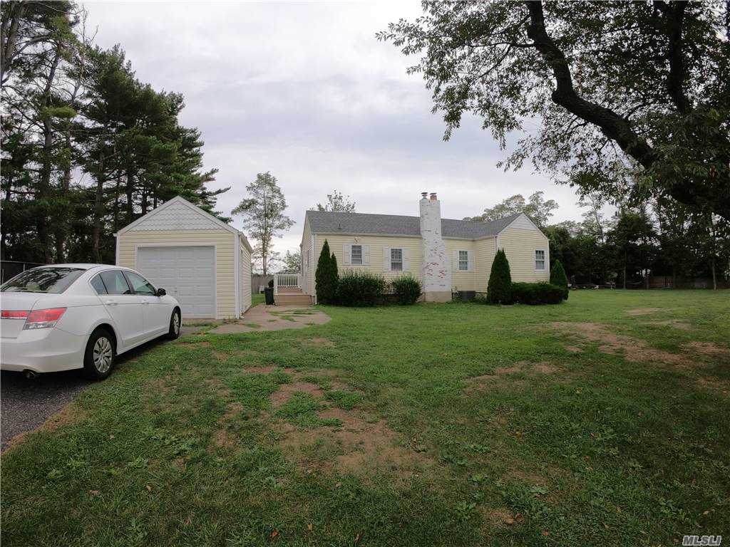 8 Ryder Avenue - Photo 1