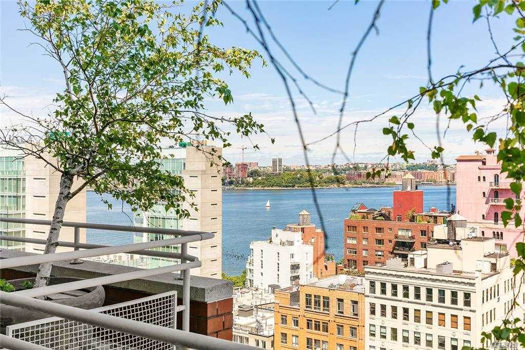 140 Charles Street - Photo 1