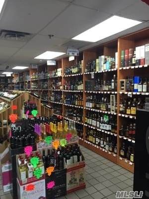 71-12 Kissena Boulevard - Photo 1