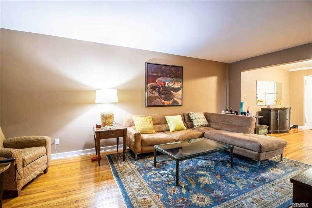 72-10 112 Street - Photo 1