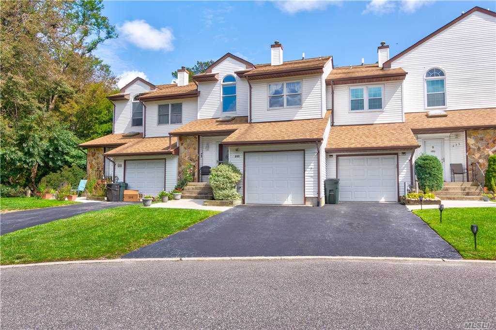 237 Camelot Court - Photo 1