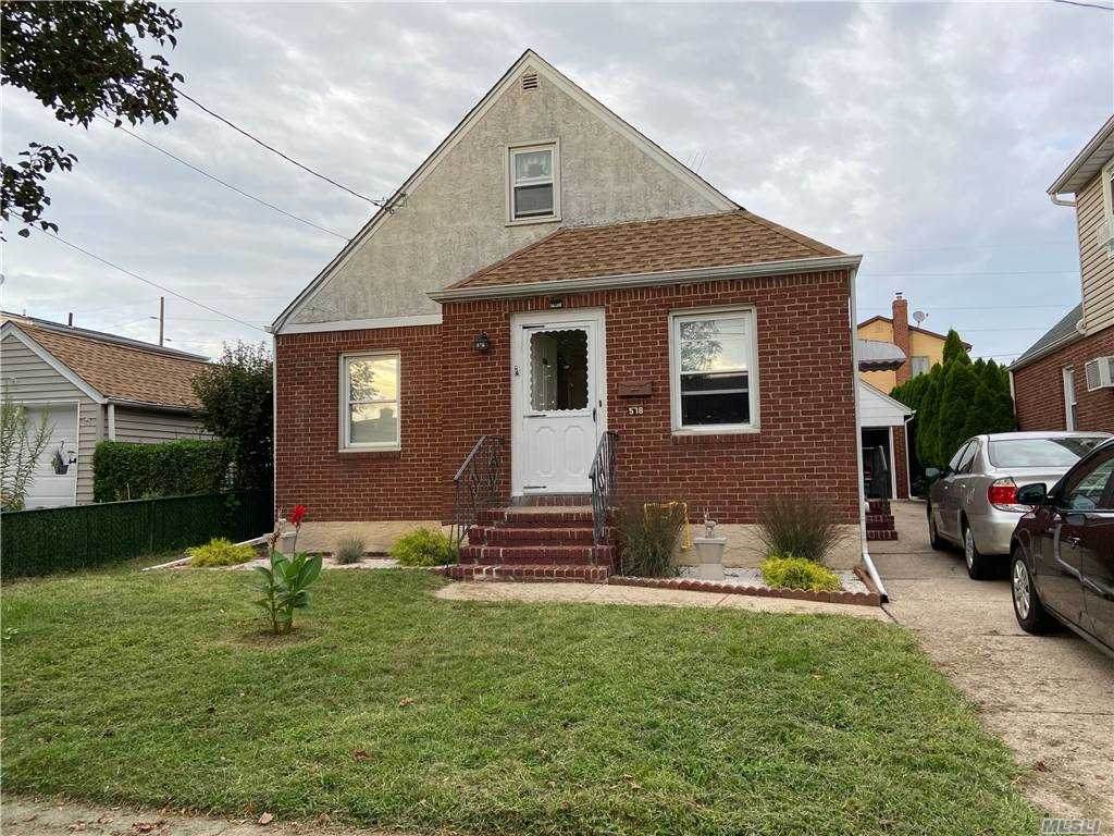 578 7th Street - Photo 1