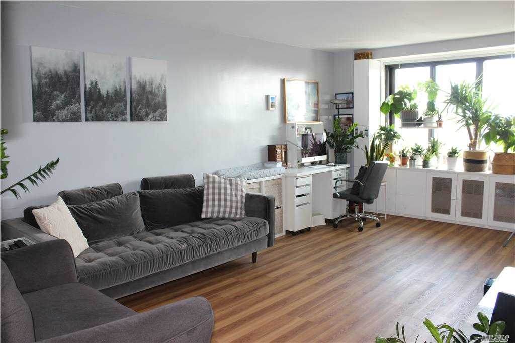 185 Hall Street - Photo 1