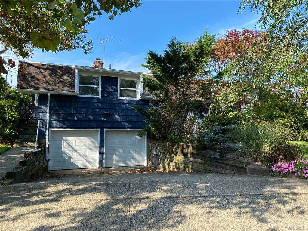 1920 Bay Boulevard - Photo 1