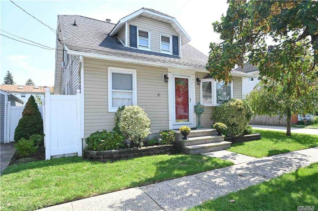 38 Franklin Street - Photo 1