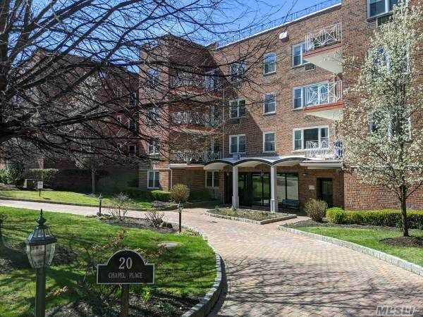 20 Chapel Place - Photo 1
